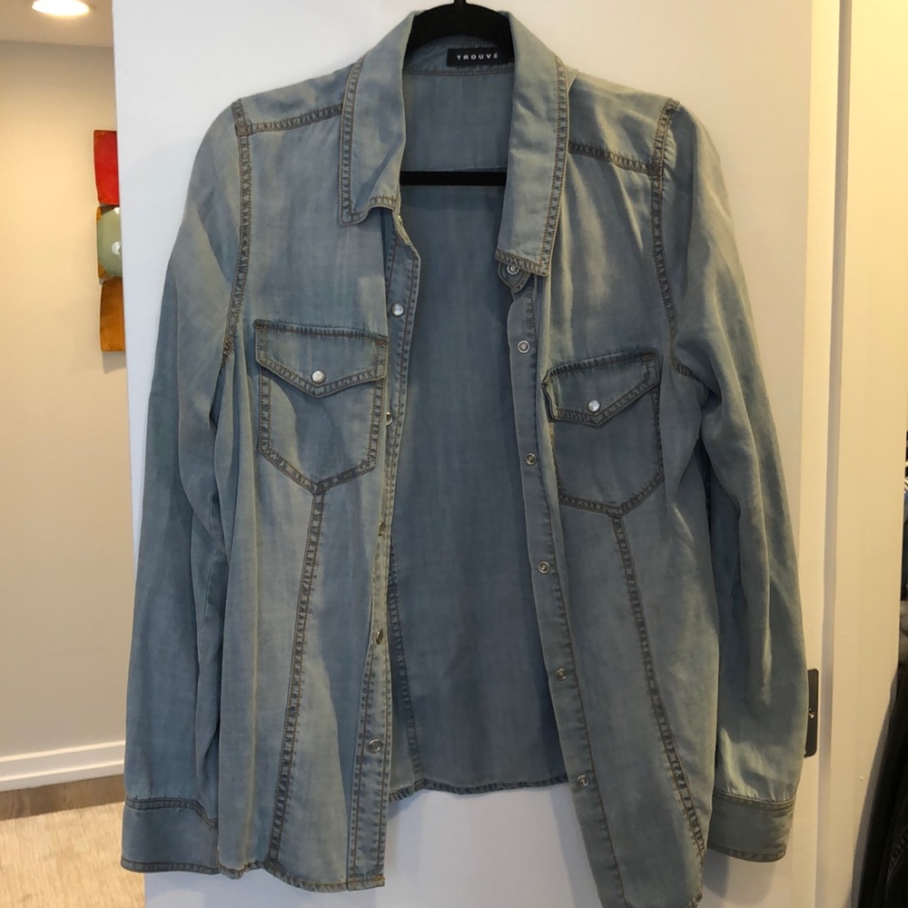 Soft Jean shirt with snap buttons
